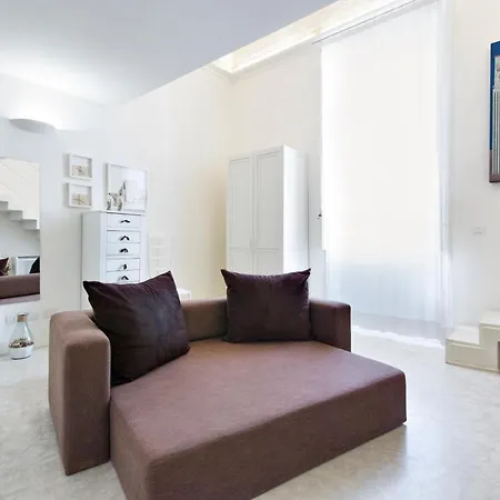 לינה וארוחת בוקר Casa Di Lo 2*